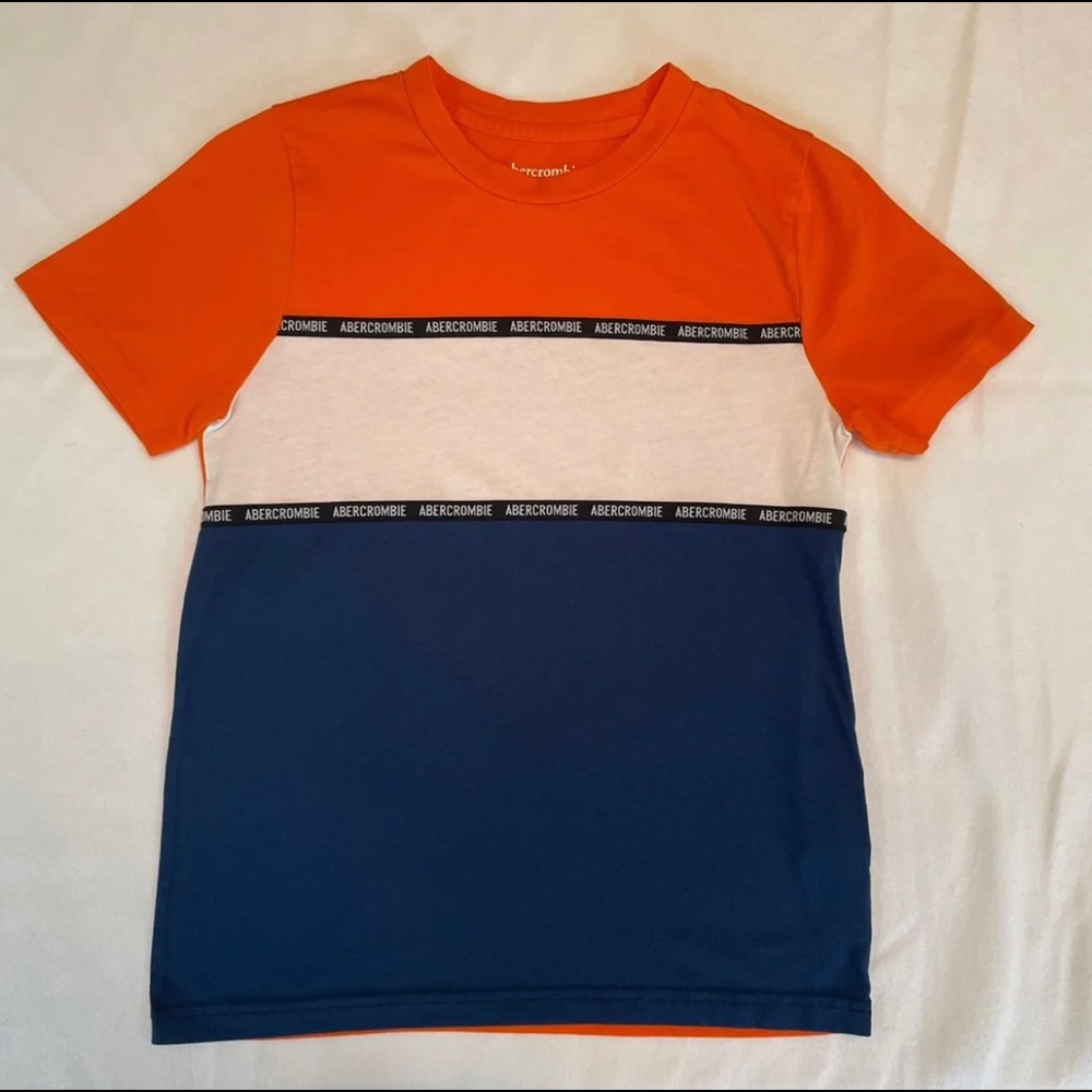 Abercrombie kids boys t-shirt